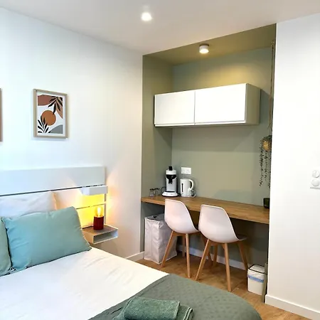 Entre Nantes Et Aeroport - Arrivee Autonome 24h Sur 24h